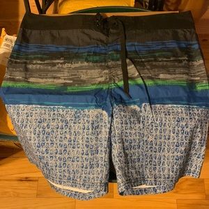 Men’s water/swim shorts. These do not have a liner. Size 40.